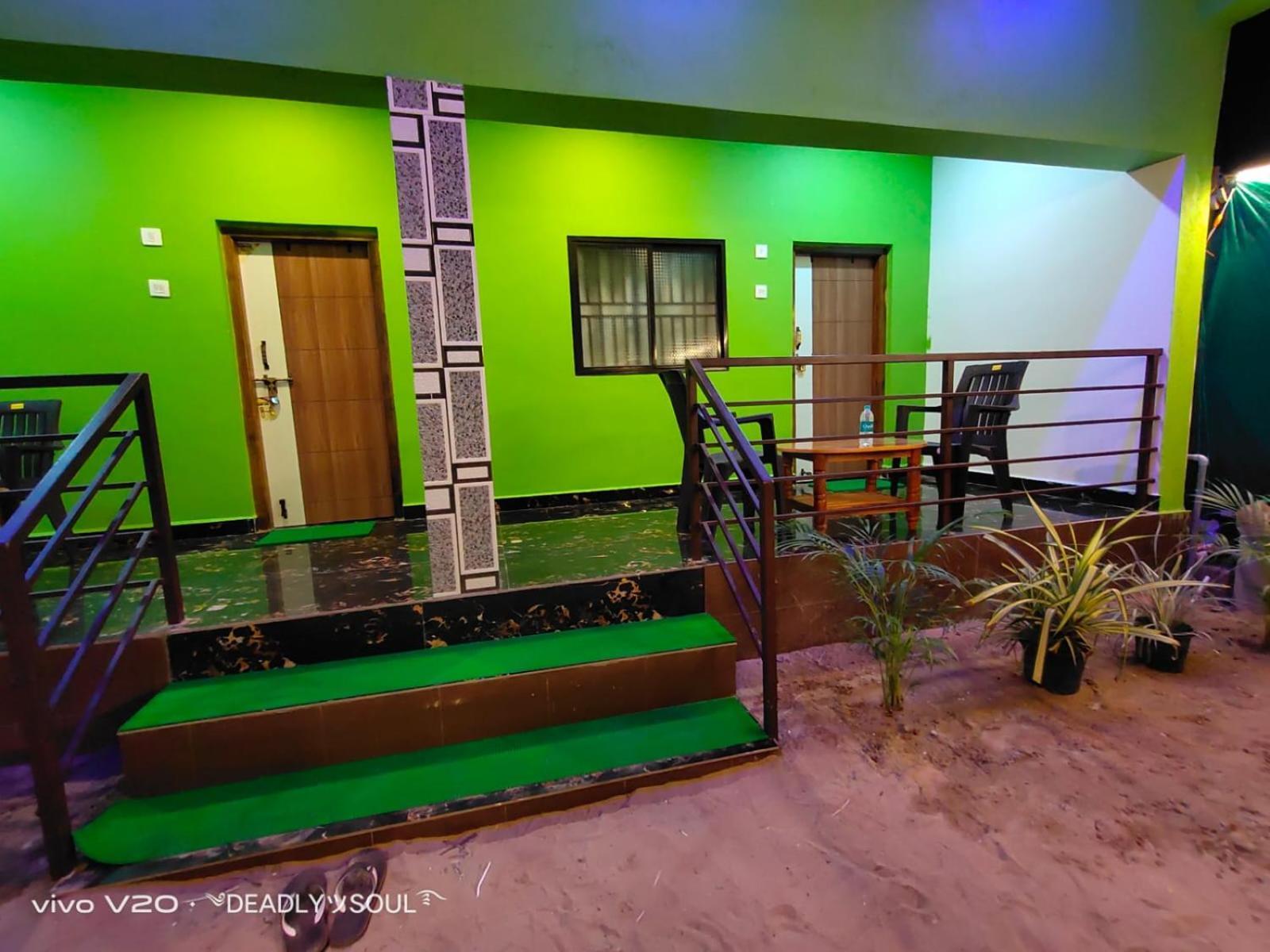 Gokarna Wave'S End Beach Stay And Cafe ภายนอก รูปภาพ